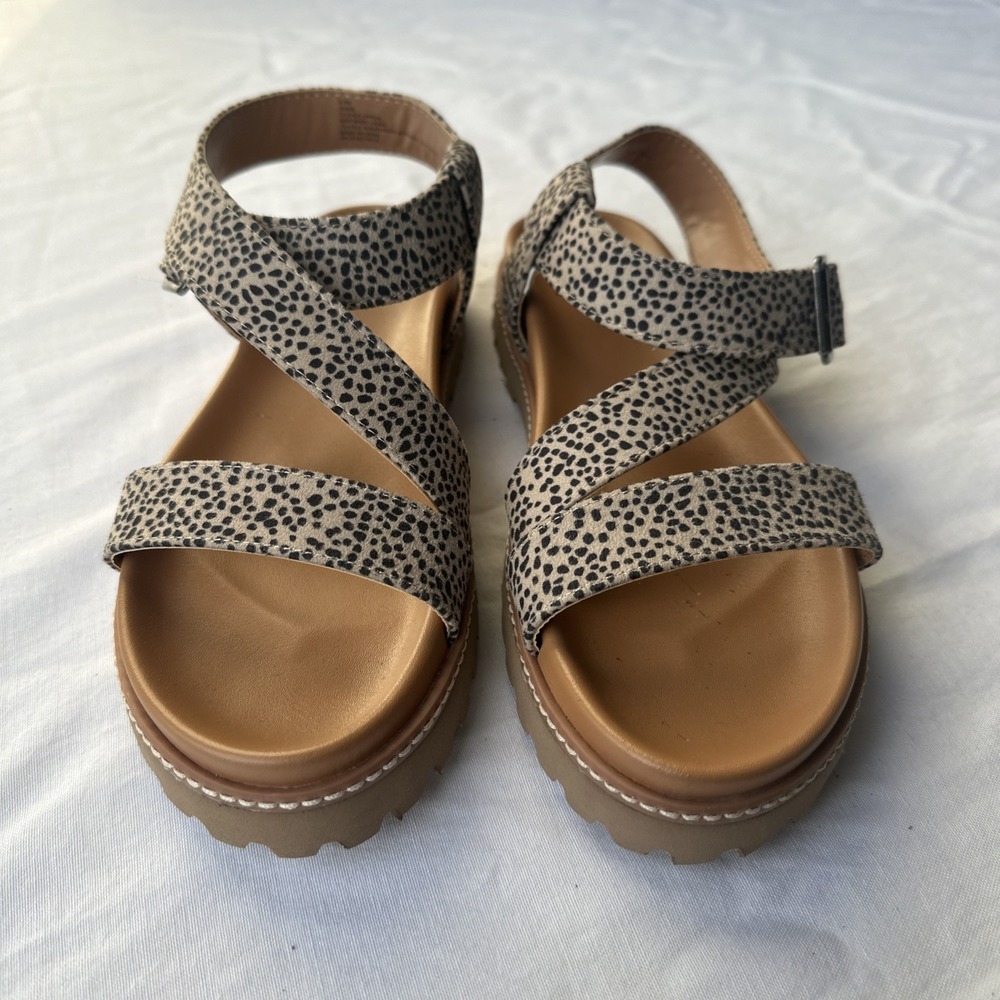 Steve Madden Ankle Strap Sandles . Woman's Size 6.5